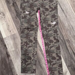 Distressed camo skinny jeans! NWOT!